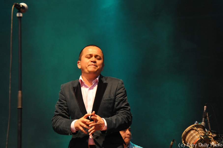 Evry Daily Photo - Fete de la Musique Evry 2010 - Yuri Buenaventura - large - 4736171290.jpg